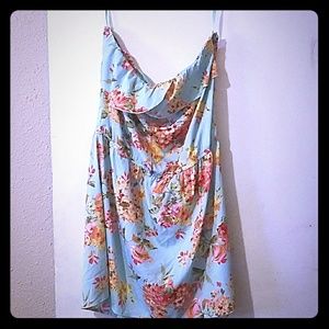 Sleeveless floral dress